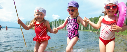 dzieci na plaży